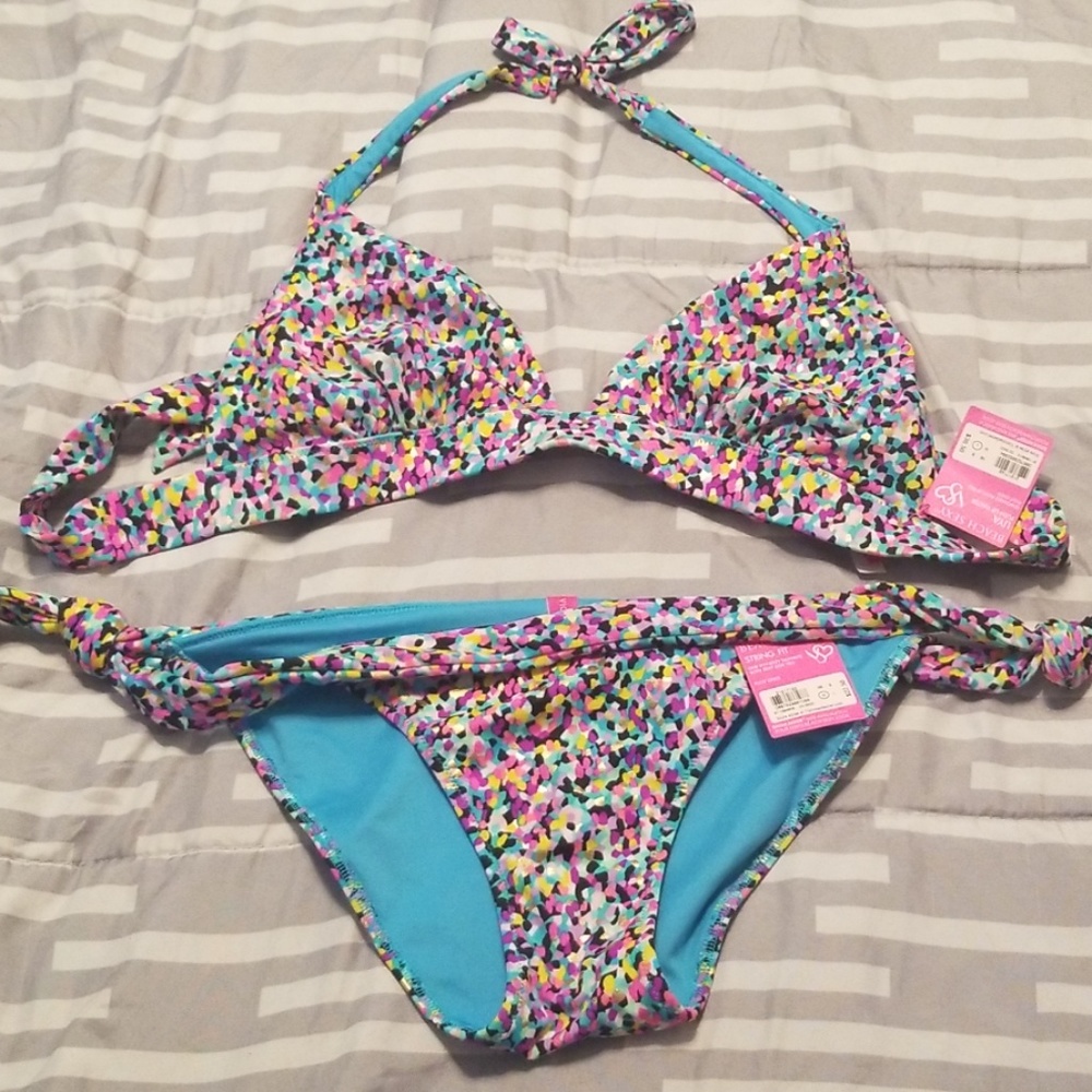 Bathing suit
